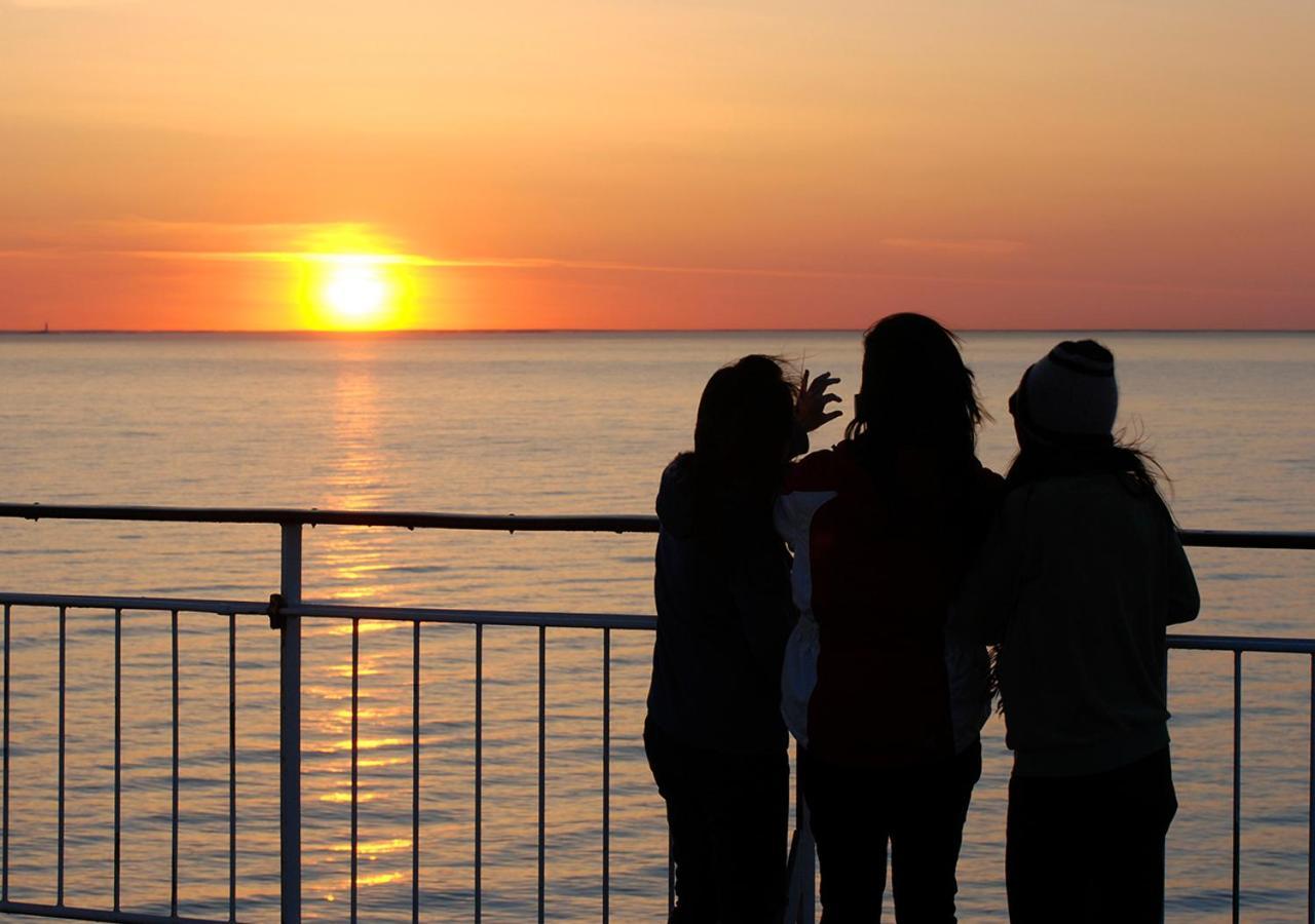 Hotel Viking Line Ferry Gabriella - One-Way Journey From Stockholm To Helsinki Extérieur photo