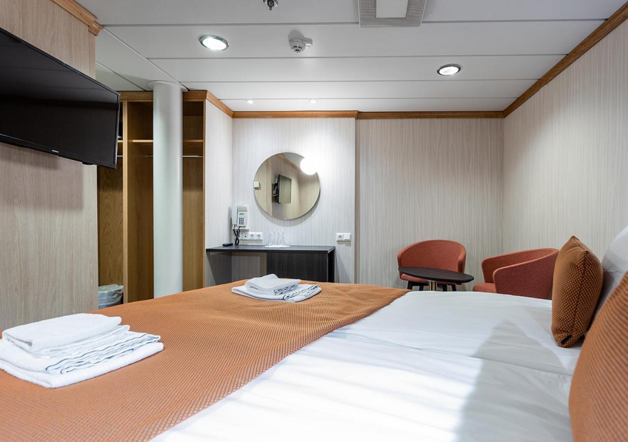 Hotel Viking Line Ferry Gabriella - One-Way Journey From Stockholm To Helsinki Chambre photo