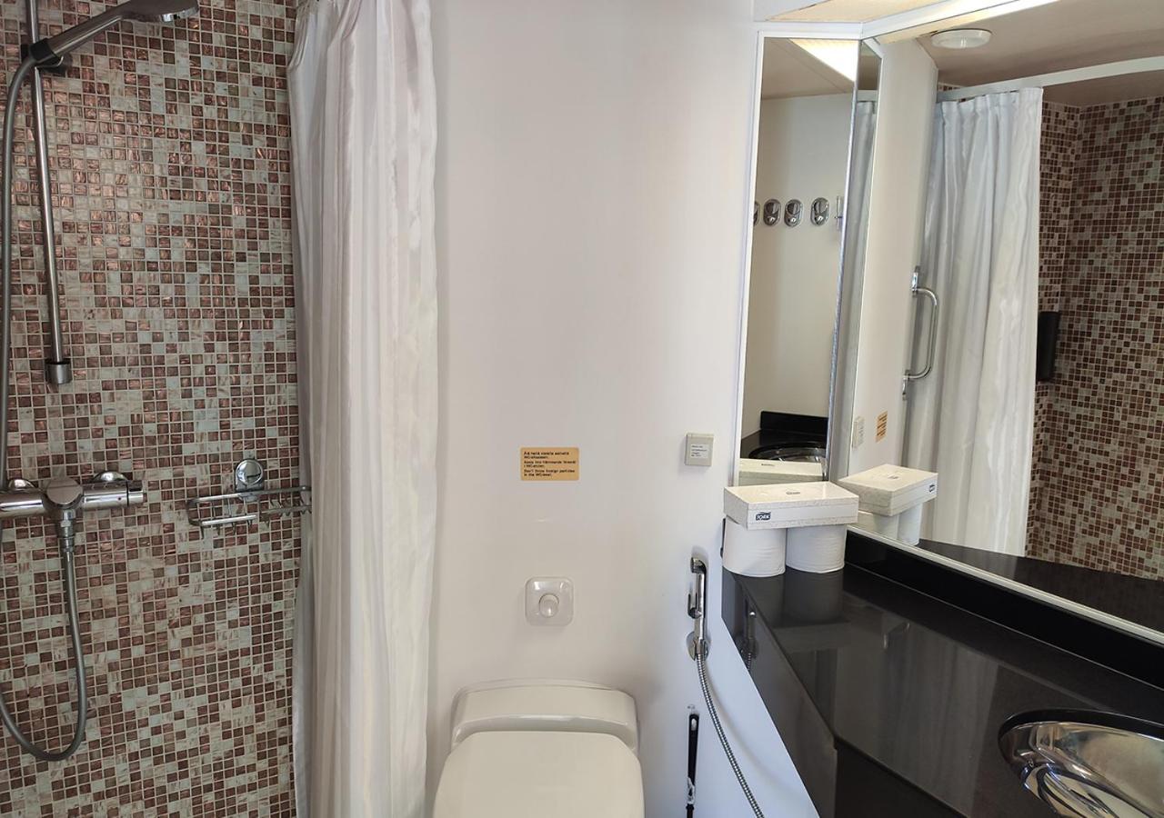 Hotel Viking Line Ferry Gabriella - One-Way Journey From Stockholm To Helsinki Chambre photo